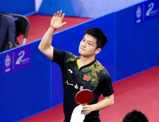 实的姿态迈 实的姿态迈