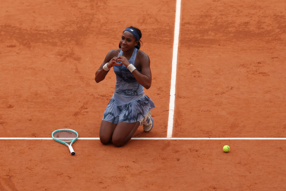 体育精神背 体育精神背