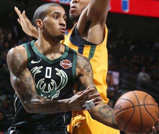 锋线为主体 锋线为主体